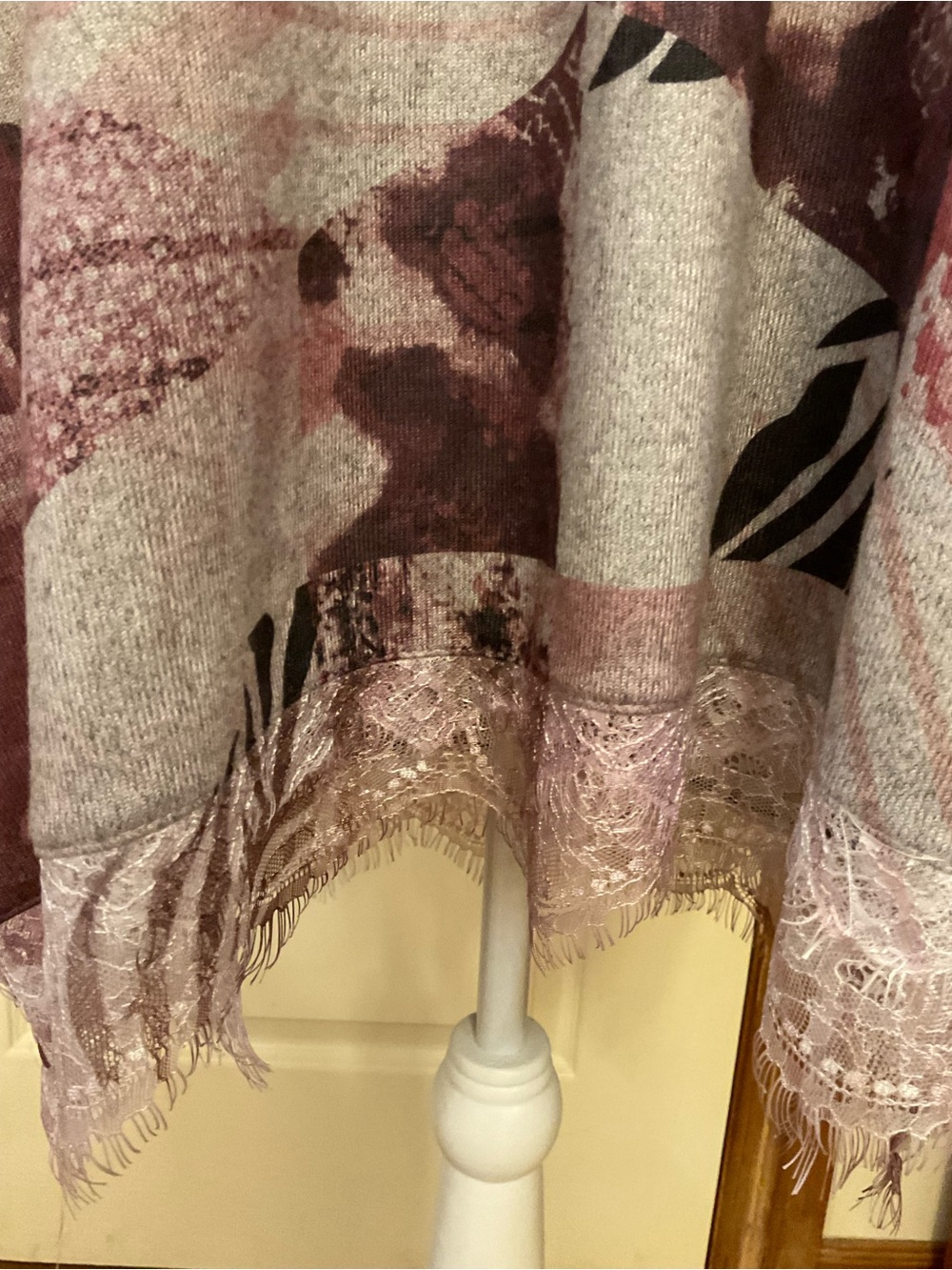 Avenue Rose/Mauve Patterned Sparkly Embellished Top Fringed Lace Hemline 22/24W - Picture 8 of 10